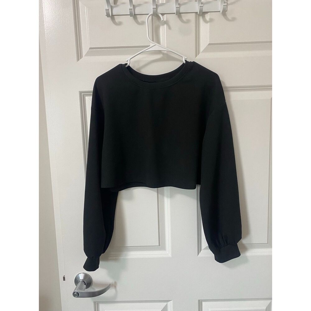 Cropped Black Crewneck | Women's M